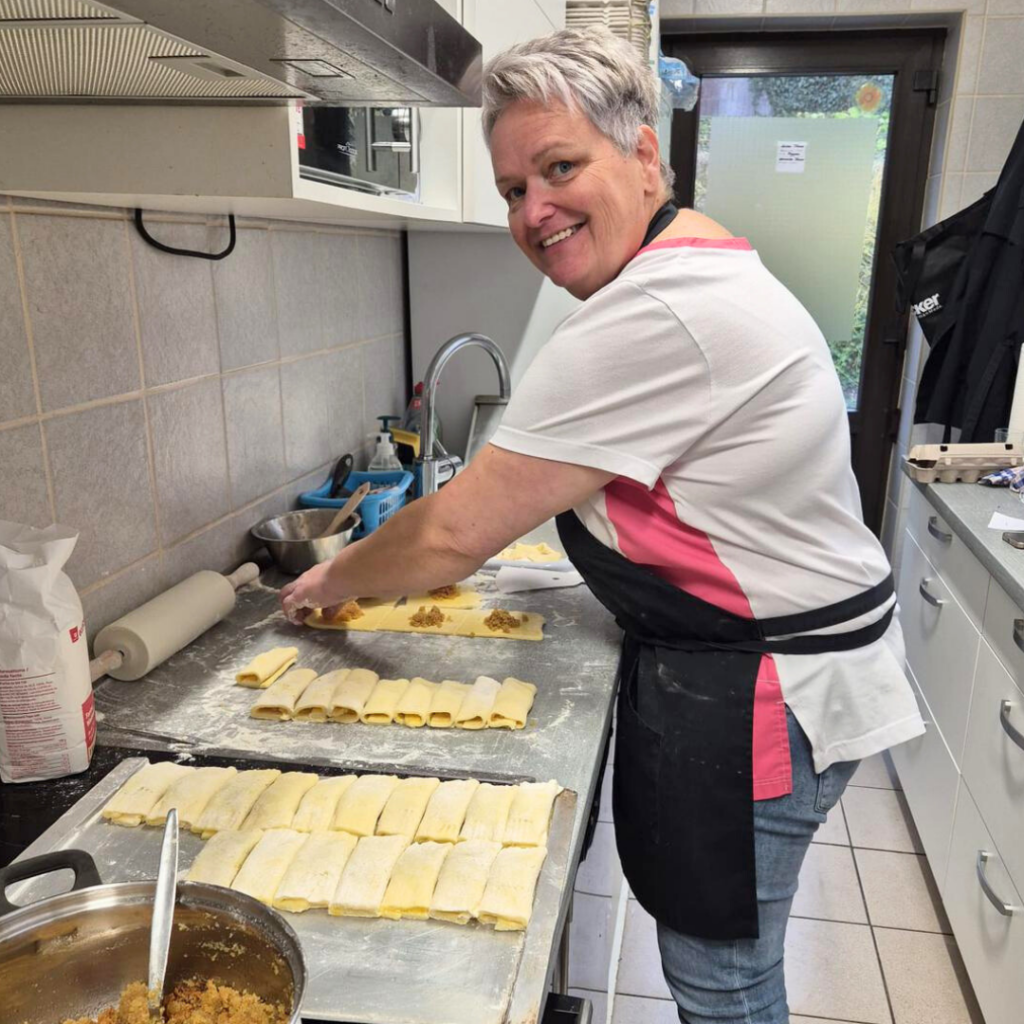 Wickelkloesse werden frisch von Feinkost30 zubereitet